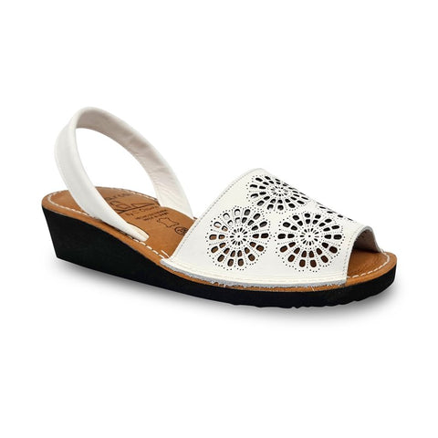 Sandale cu platforma AVARCA din piele naturala, model FLORIS white